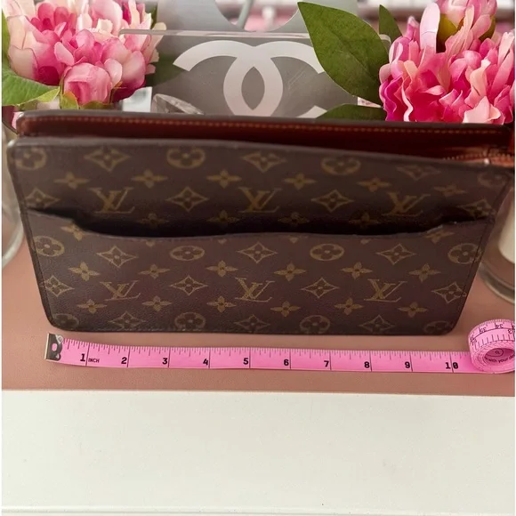 Louis Vuitton Monogram Clutch Hand Bag w Dust Bag - Picture 10 of 12